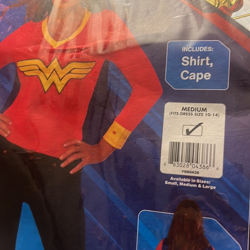Wonder Woman - Picture 5 of 5